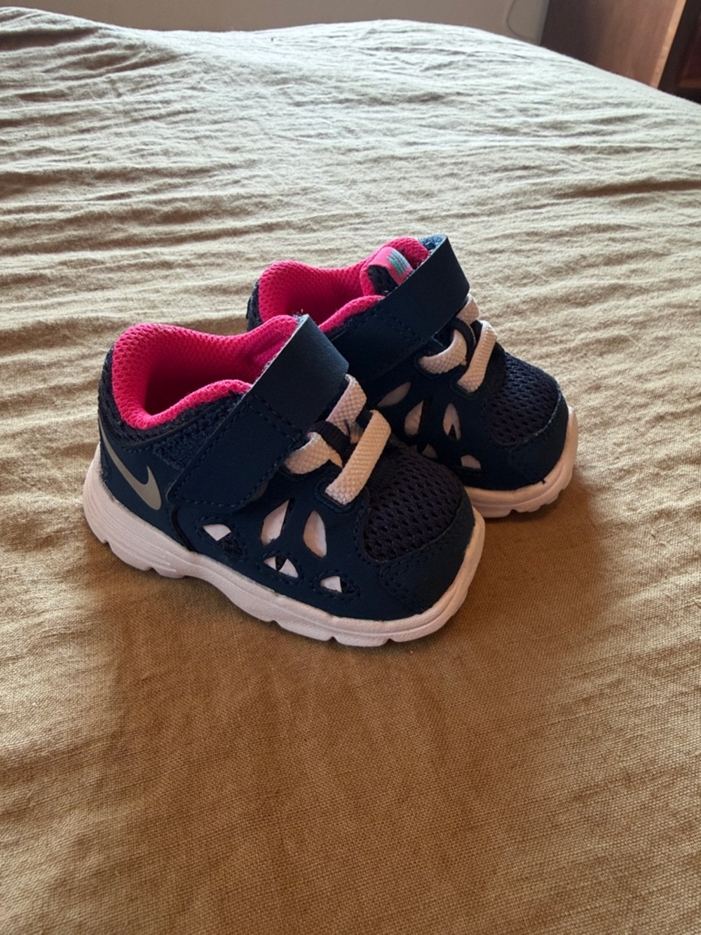 Baby Nike Shoes Sz 2T